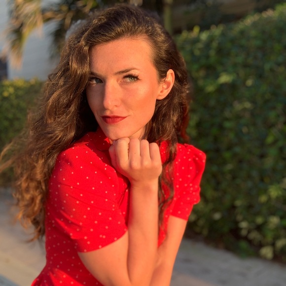 Meet your Posher, Theresa - Picture 1 of 7